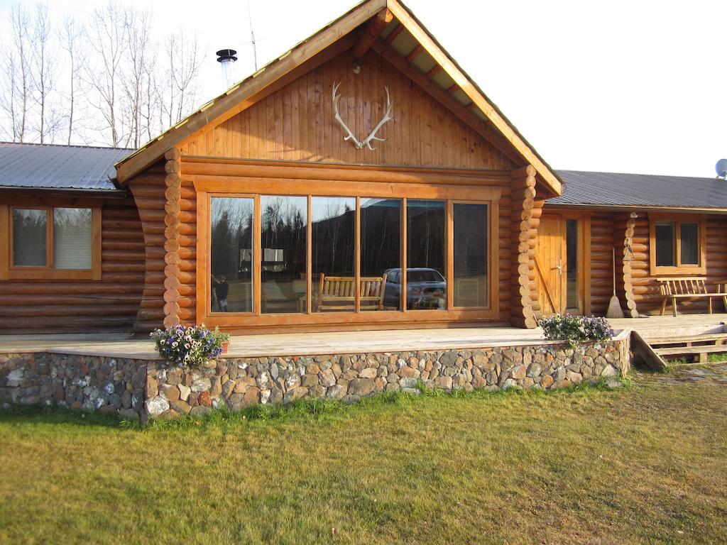 Folding Mountain B & B Fort Nelson Phòng bức ảnh