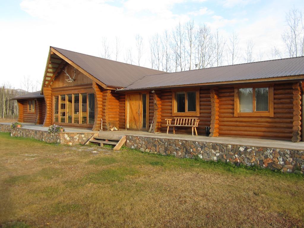Folding Mountain B & B Fort Nelson Phòng bức ảnh